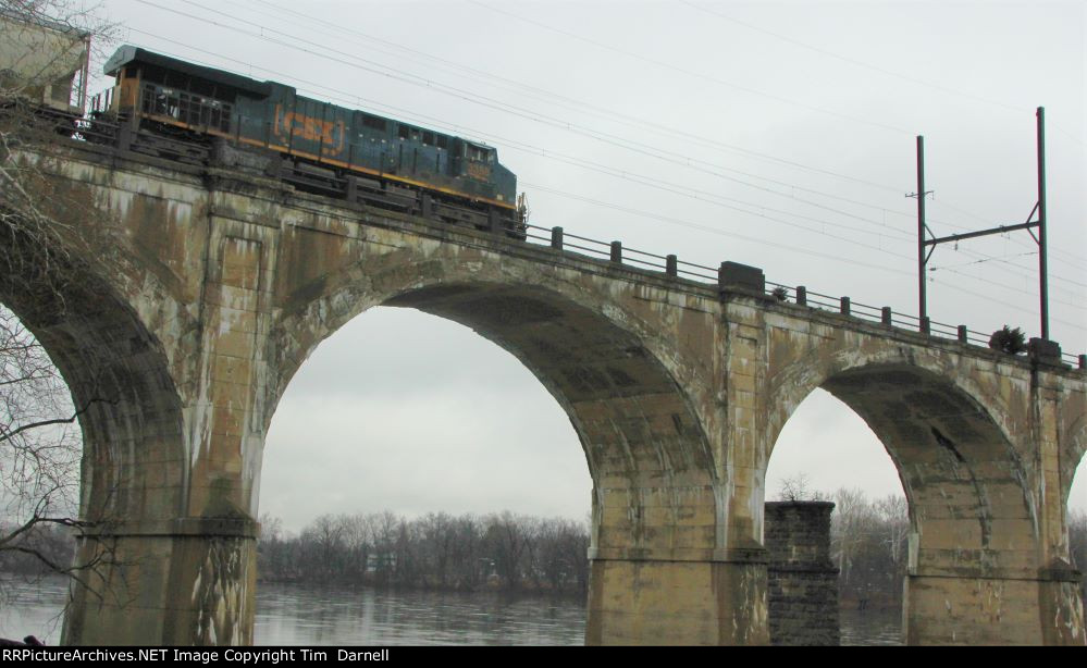 CSX 3358 leads Q422